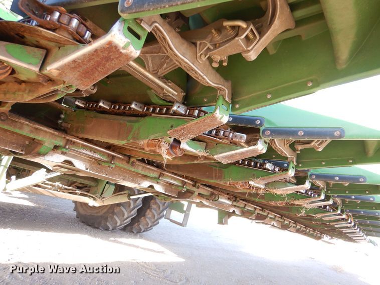 image for item MP9059 John Deere 616C  corn head