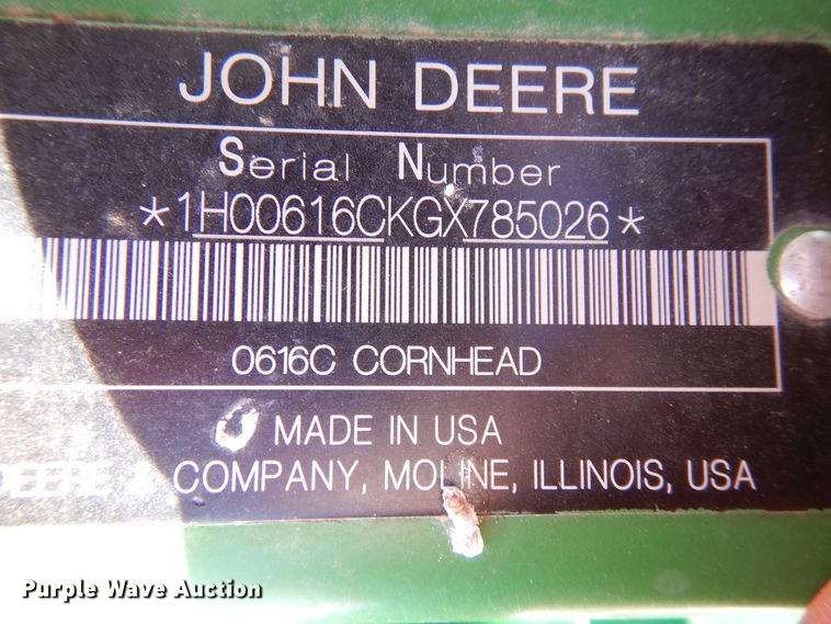 image for item MP9059 John Deere 616C  corn head