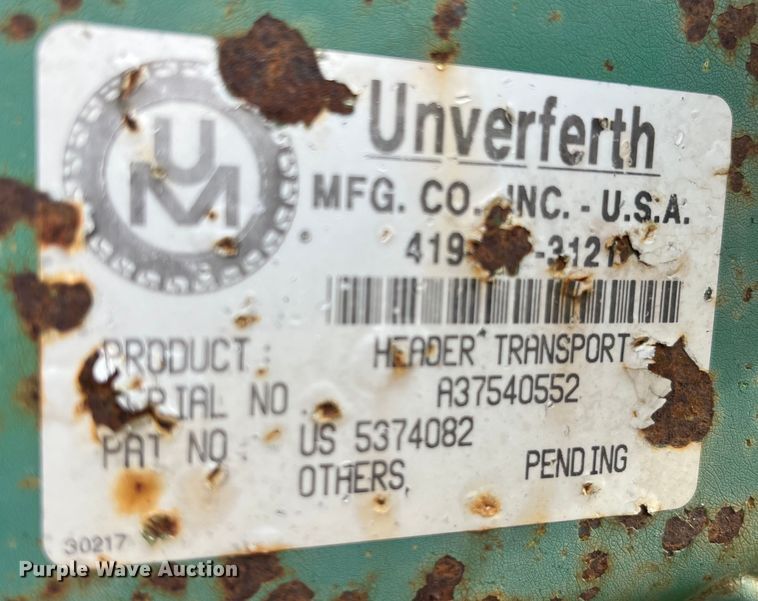 image for item MW9451 2012 John Deere 608C  corn head