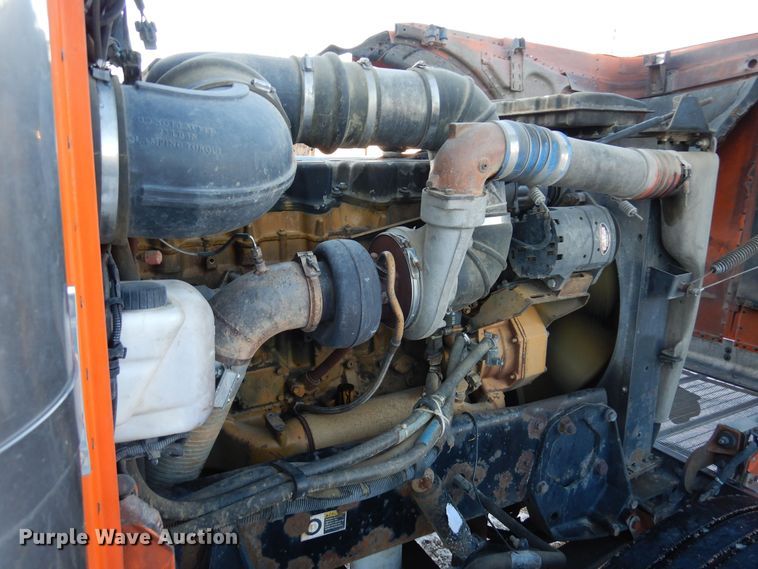 image for item DF8294 2003 Peterbilt 379  semi truck