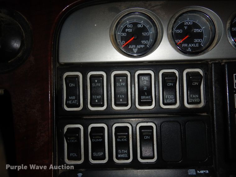 image for item DF8295 2010 International Lonestar  semi truck