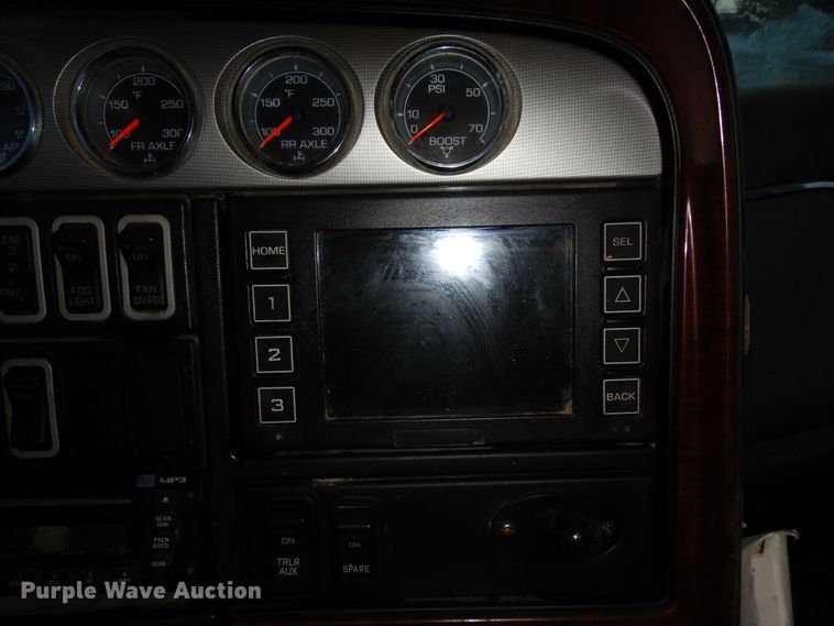 image for item DF8295 2010 International Lonestar  semi truck