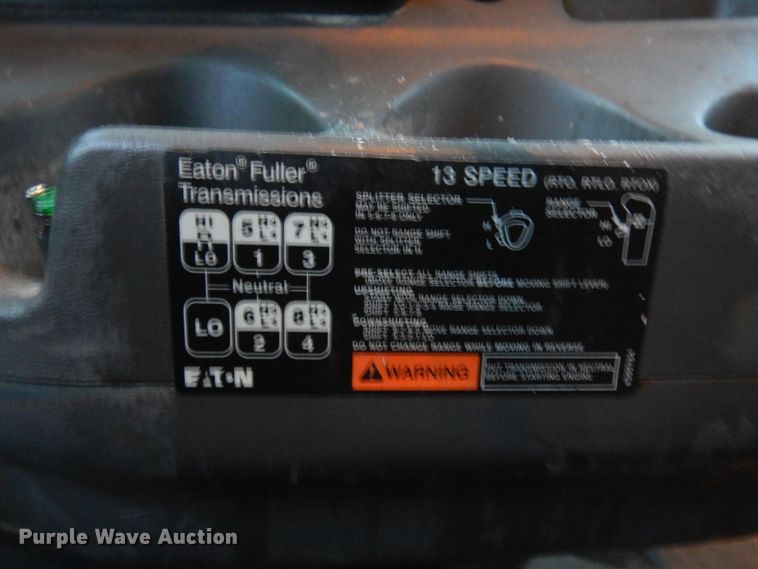 image for item DF8295 2010 International Lonestar  semi truck