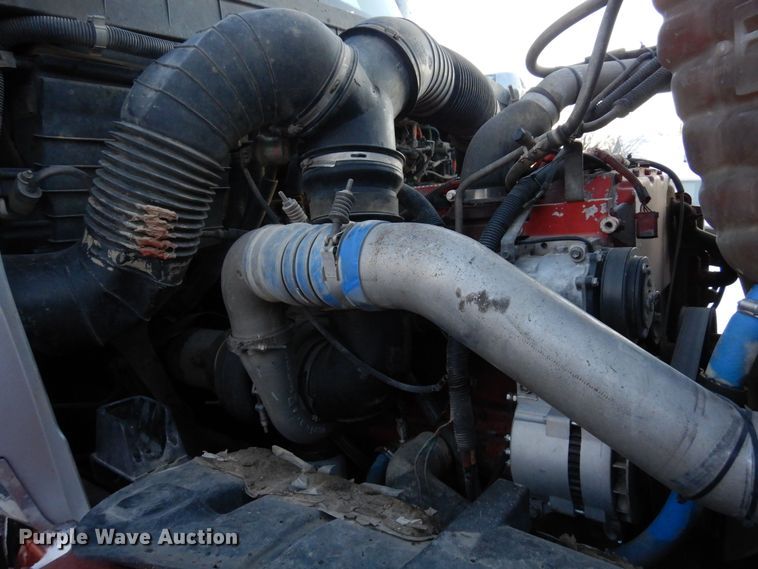 image for item DF8295 2010 International Lonestar  semi truck