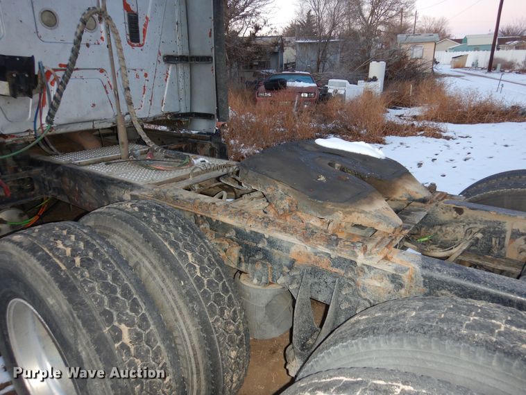 image for item DF8295 2010 International Lonestar  semi truck