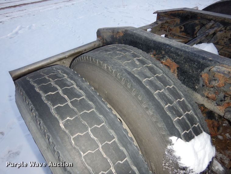 image for item DF8295 2010 International Lonestar  semi truck