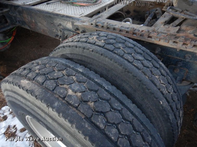 image for item DF8295 2010 International Lonestar  semi truck