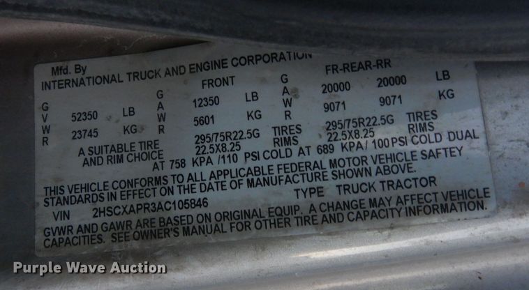 image for item DF8295 2010 International Lonestar  semi truck