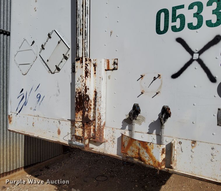 image for item DK6495 1984 Fruehauf Road Systems  dry van trailer