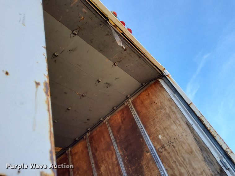 image for item DK6495 1984 Fruehauf Road Systems  dry van trailer