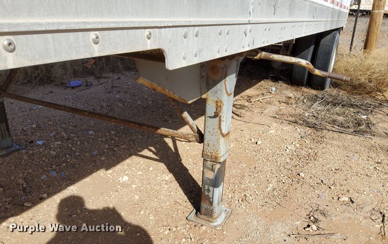 image for item DK6495 1984 Fruehauf Road Systems  dry van trailer