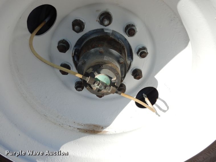 image for item DK7515 2014 Utility VS2DX  dry van trailer