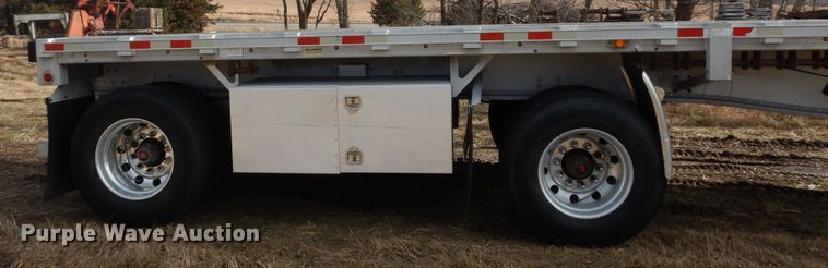 image for item DK7516 2007 Manac  flatbed trailer