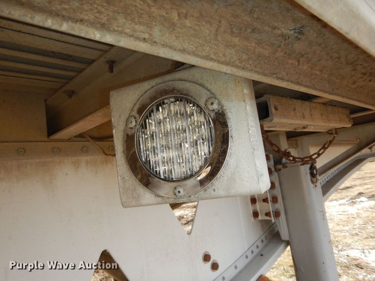 image for item DK7516 2007 Manac  flatbed trailer