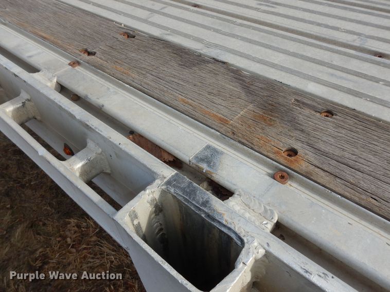 image for item DK7516 2007 Manac  flatbed trailer