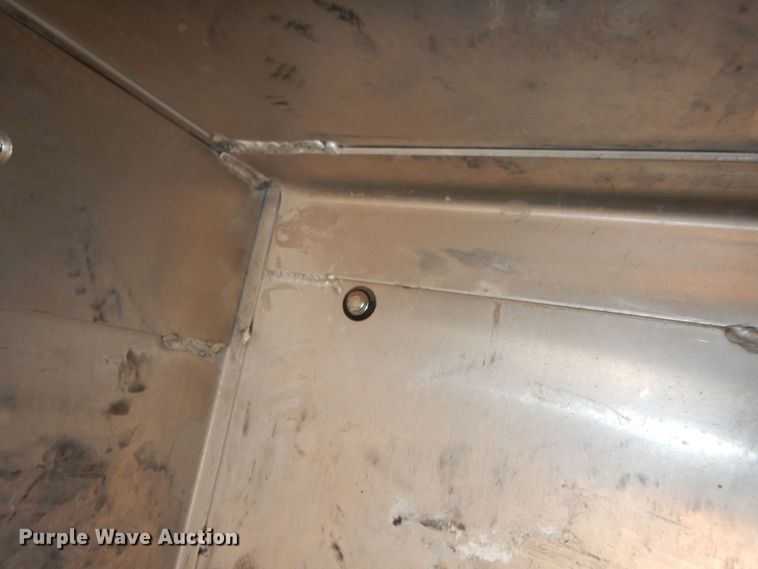 image for item DK7516 2007 Manac  flatbed trailer