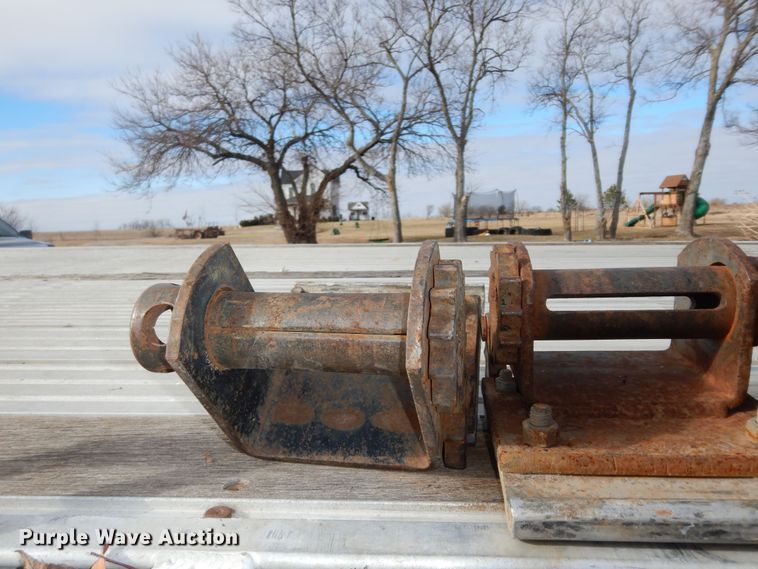 image for item DK7516 2007 Manac  flatbed trailer