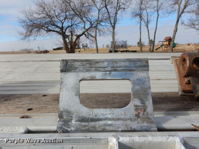 image for item DK7516 2007 Manac  flatbed trailer