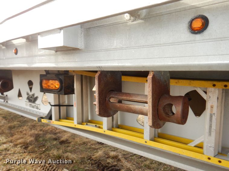 image for item DK7516 2007 Manac  flatbed trailer