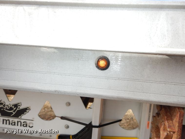 image for item DK7516 2007 Manac  flatbed trailer