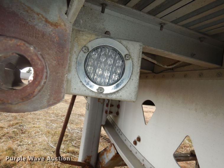 image for item DK7516 2007 Manac  flatbed trailer