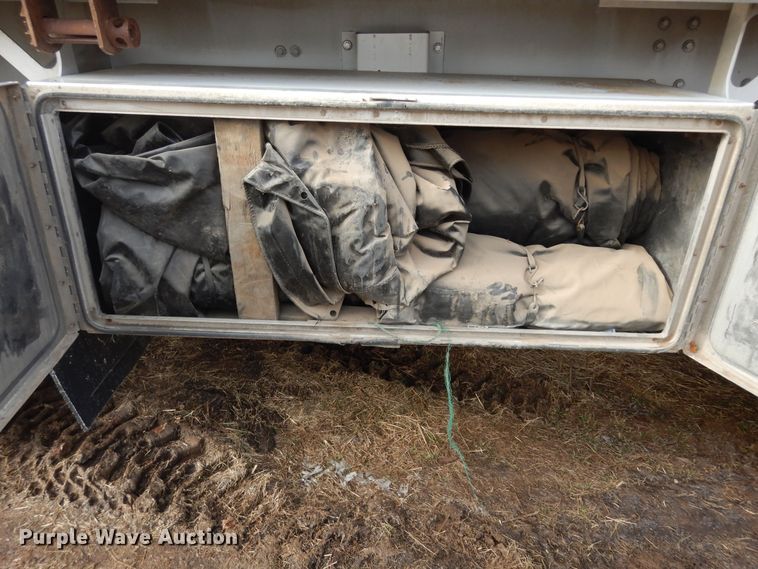 image for item DK7516 2007 Manac  flatbed trailer