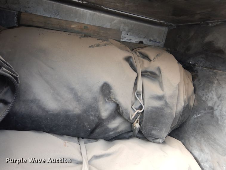 image for item DK7516 2007 Manac  flatbed trailer