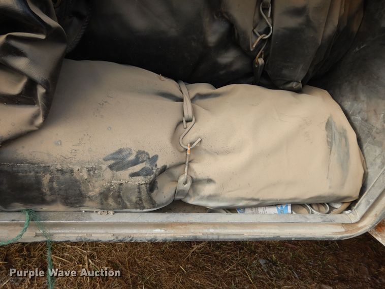 image for item DK7516 2007 Manac  flatbed trailer