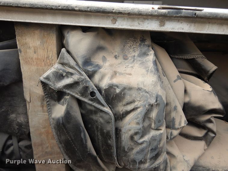 image for item DK7516 2007 Manac  flatbed trailer