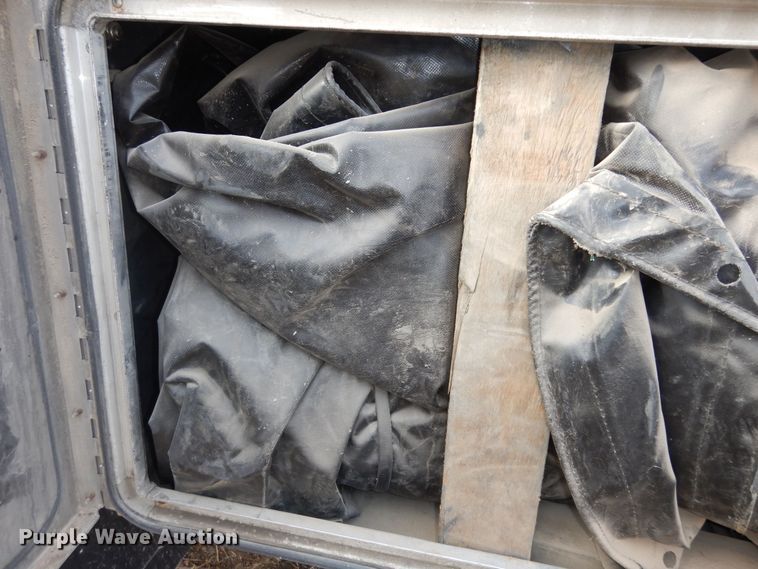 image for item DK7516 2007 Manac  flatbed trailer