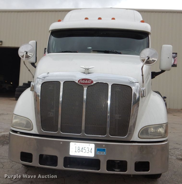 image for item DK7559 2007 Peterbilt 387  semi truck