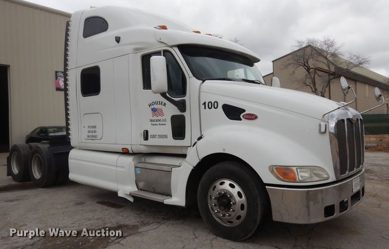 image for item DK7559 2007 Peterbilt 387  semi truck