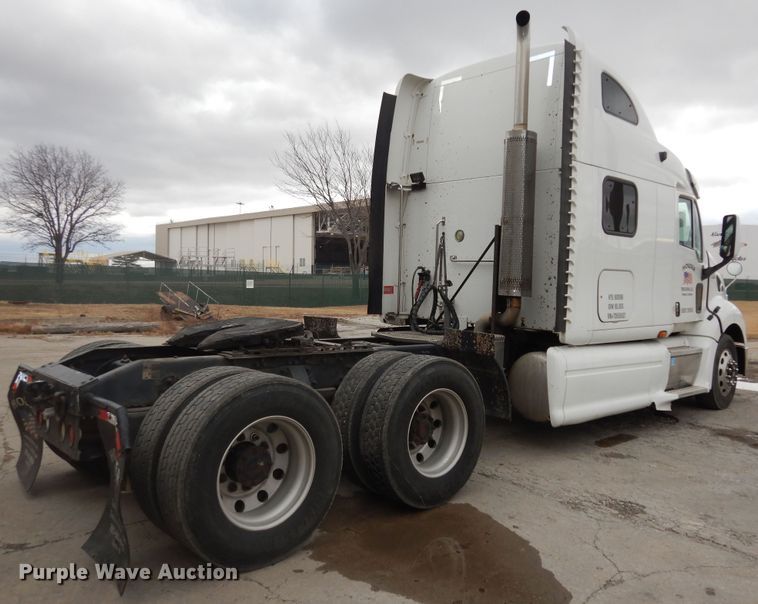 image for item DK7559 2007 Peterbilt 387  semi truck