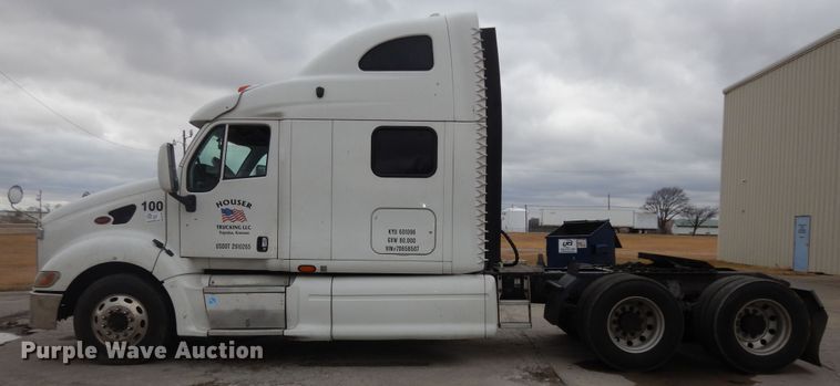 image for item DK7559 2007 Peterbilt 387  semi truck