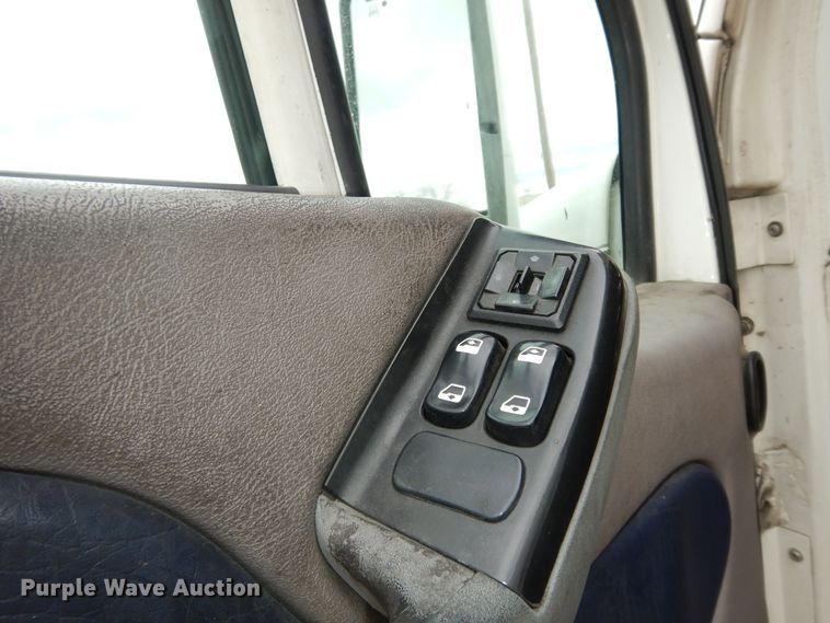 image for item DK7559 2007 Peterbilt 387  semi truck