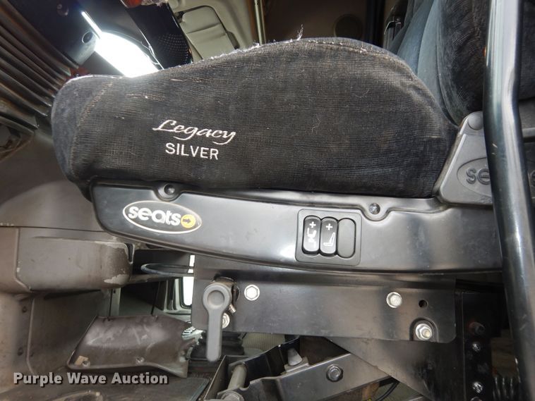 image for item DK7559 2007 Peterbilt 387  semi truck