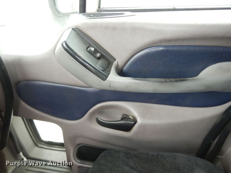 image for item DK7559 2007 Peterbilt 387  semi truck