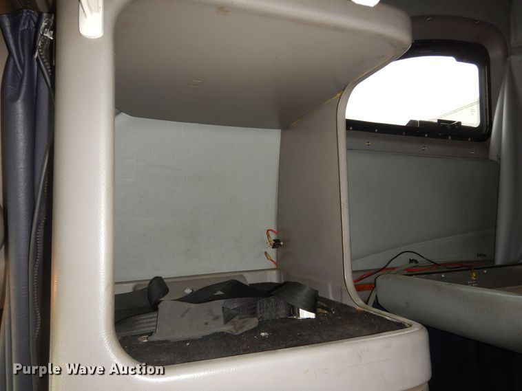 image for item DK7559 2007 Peterbilt 387  semi truck