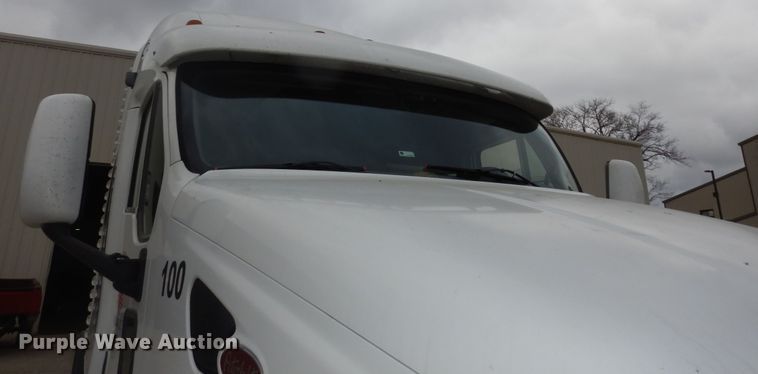 image for item DK7559 2007 Peterbilt 387  semi truck