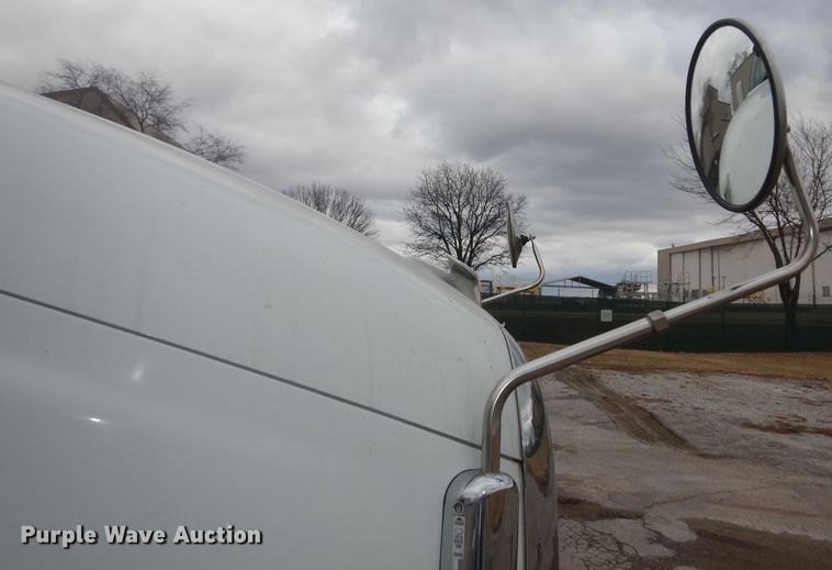 image for item DK7559 2007 Peterbilt 387  semi truck