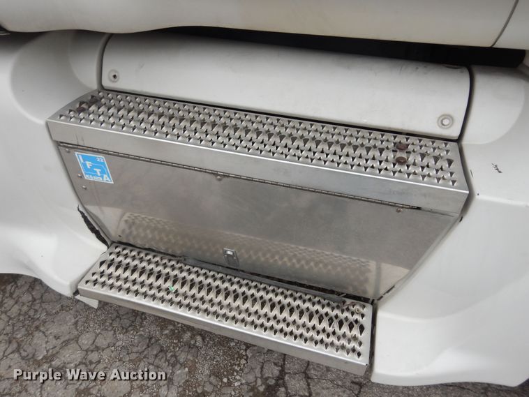 image for item DK7559 2007 Peterbilt 387  semi truck