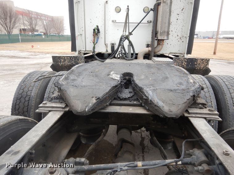 image for item DK7559 2007 Peterbilt 387  semi truck