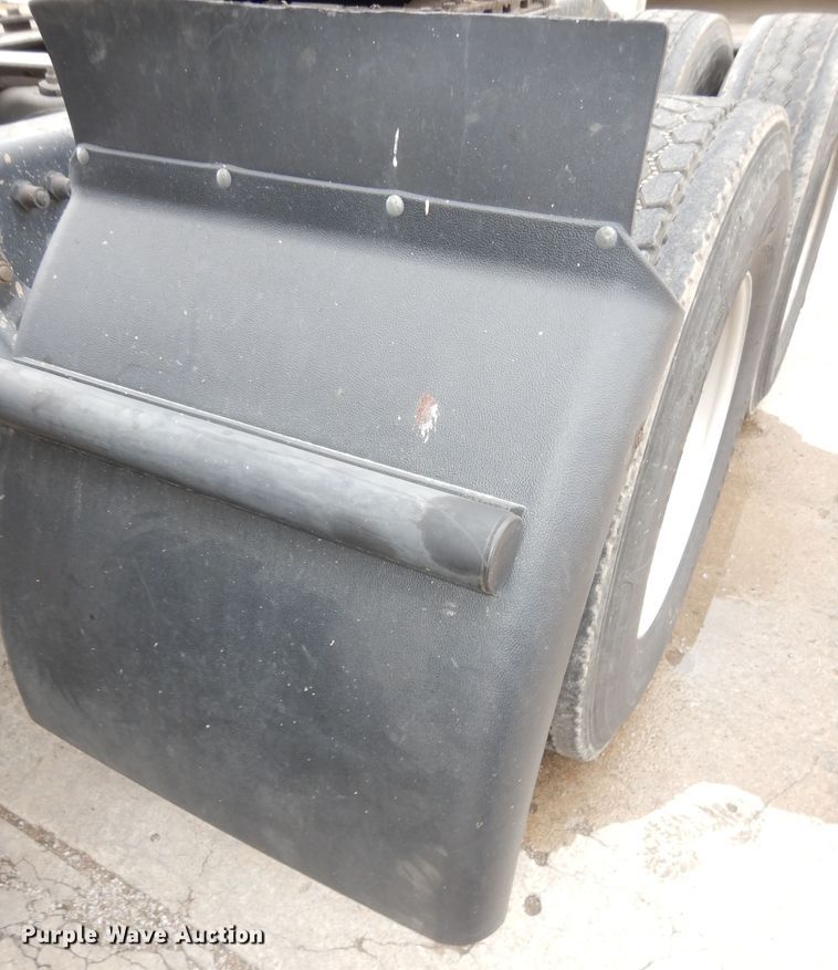 image for item DK7559 2007 Peterbilt 387  semi truck