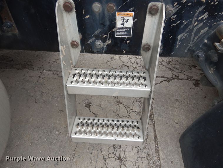 image for item DK7559 2007 Peterbilt 387  semi truck