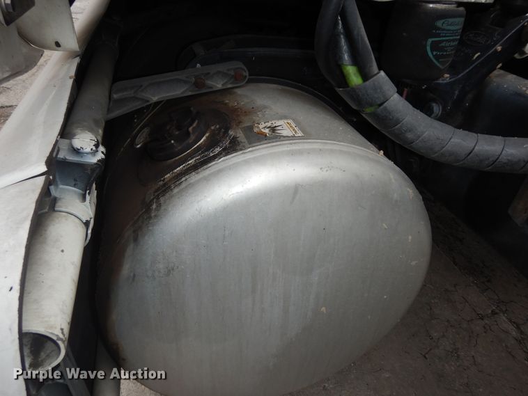 image for item DK7559 2007 Peterbilt 387  semi truck