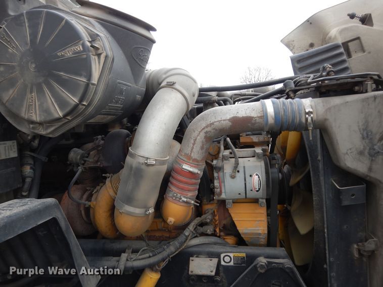 image for item DK7559 2007 Peterbilt 387  semi truck