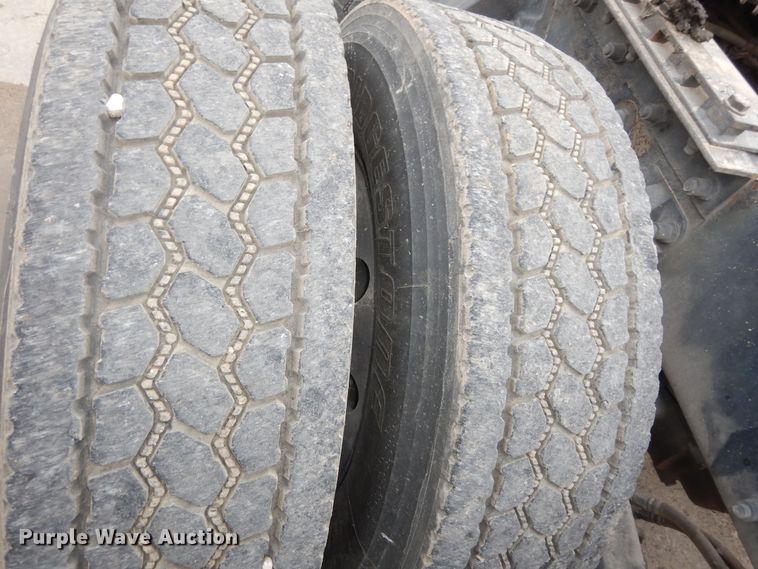 image for item DK7559 2007 Peterbilt 387  semi truck