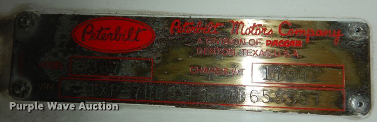 image for item DK7559 2007 Peterbilt 387  semi truck