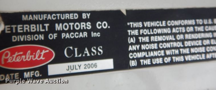 image for item DK7559 2007 Peterbilt 387  semi truck