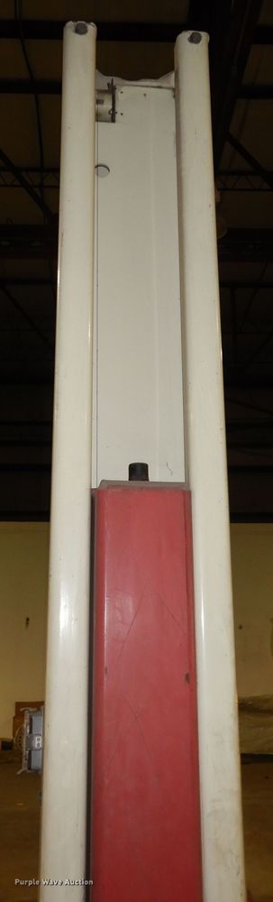 image for item DK7560 2003 Steril Koni ST1072  (4) Steril Koni ST1072 column lifts